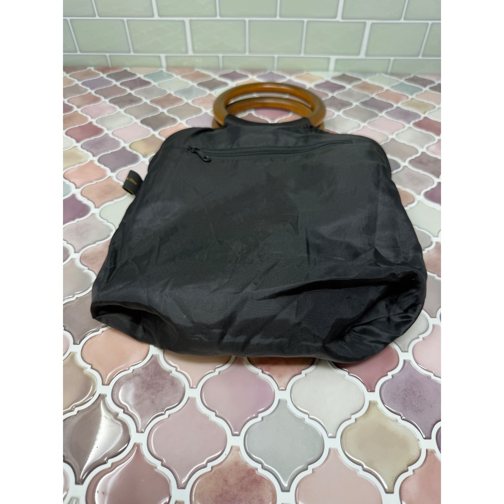 VTG Black Crochet Handbag with Round Wooden Handles - Picture 10 of 15